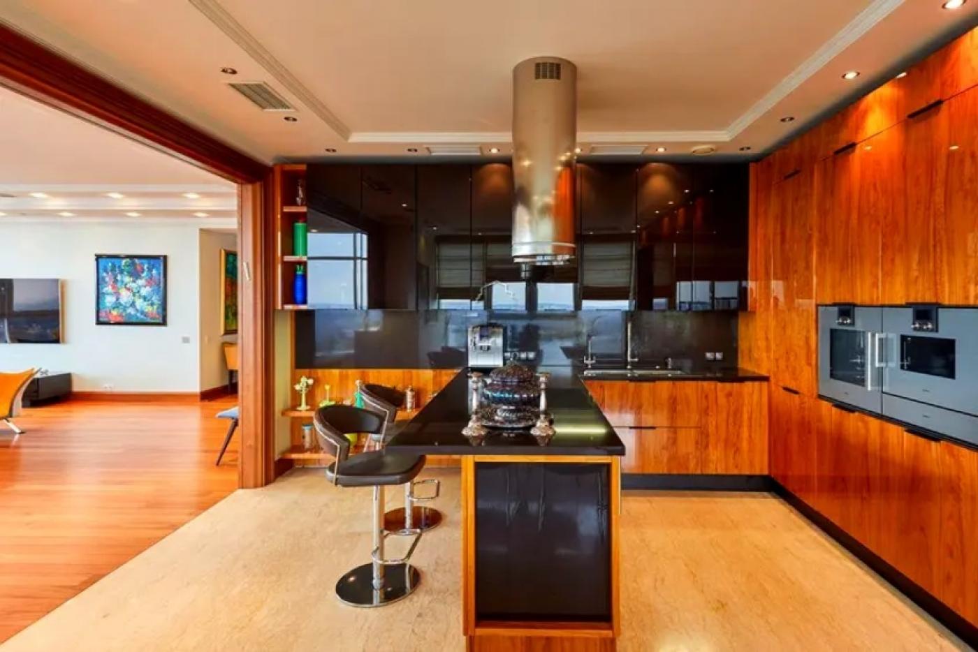 Kniaziv Ostrozkykh 280