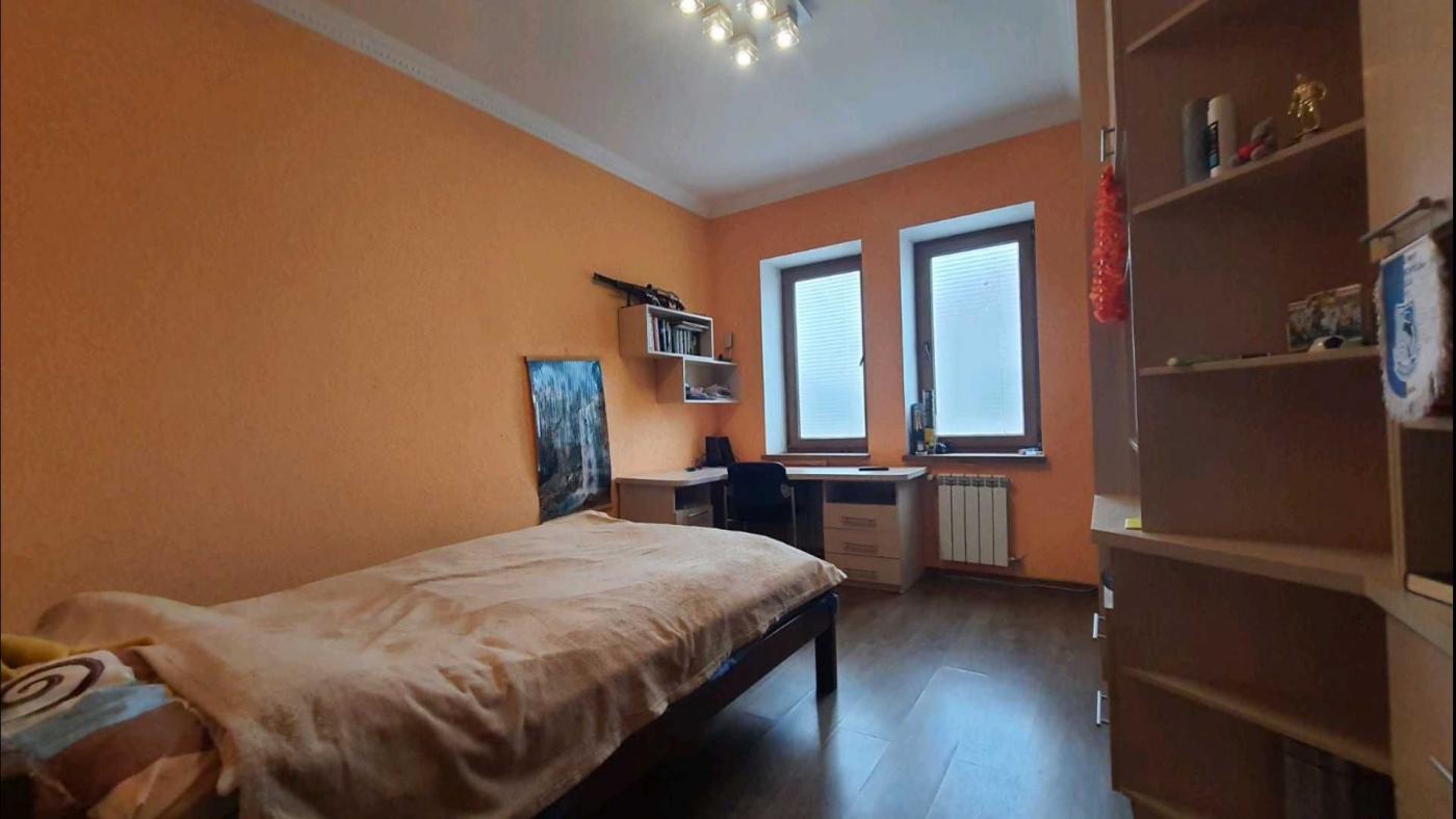 Haus 5 zimmer 304 m² Lymanka, Ukraine