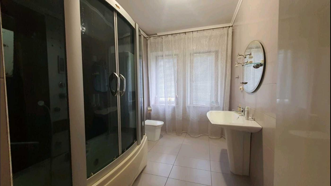 Haus 5 zimmer 304 m² Lymanka, Ukraine