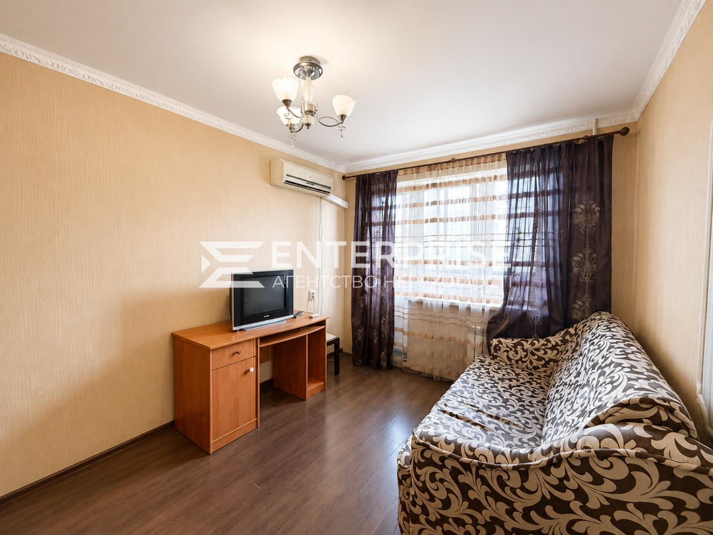 сдам 1-комнатную квартиру. Київ,  Наумова Генерала в, д. 23А - фото 1
