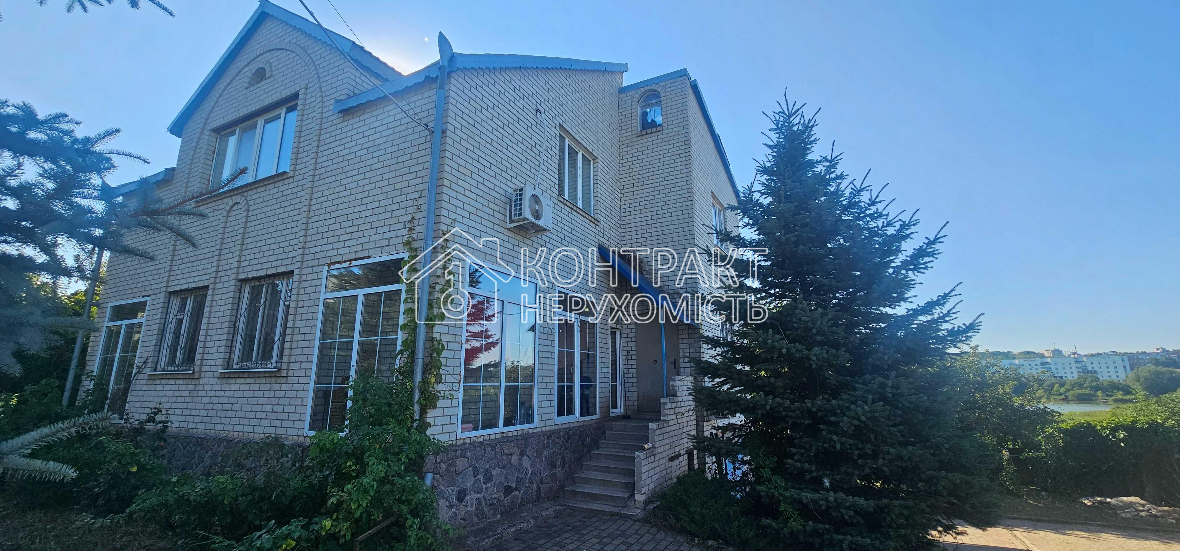 Оренда 2-поверхового будинку 500 м.кв. з підвалом