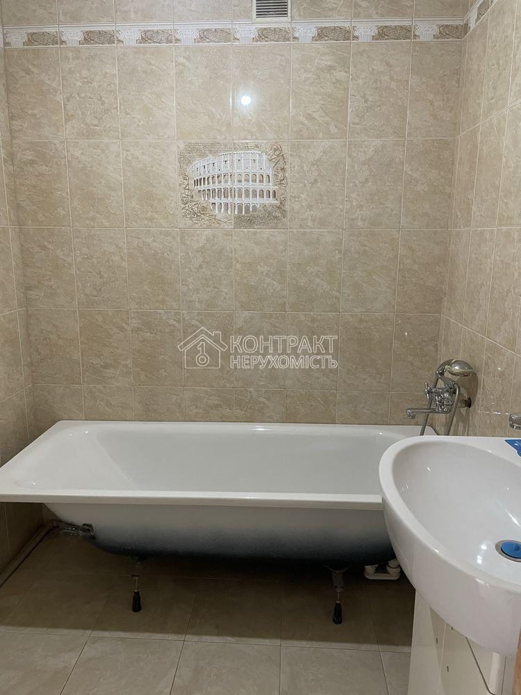 Продам 2-кімнатну квартиру у центрі міста (Кінний Ринок)