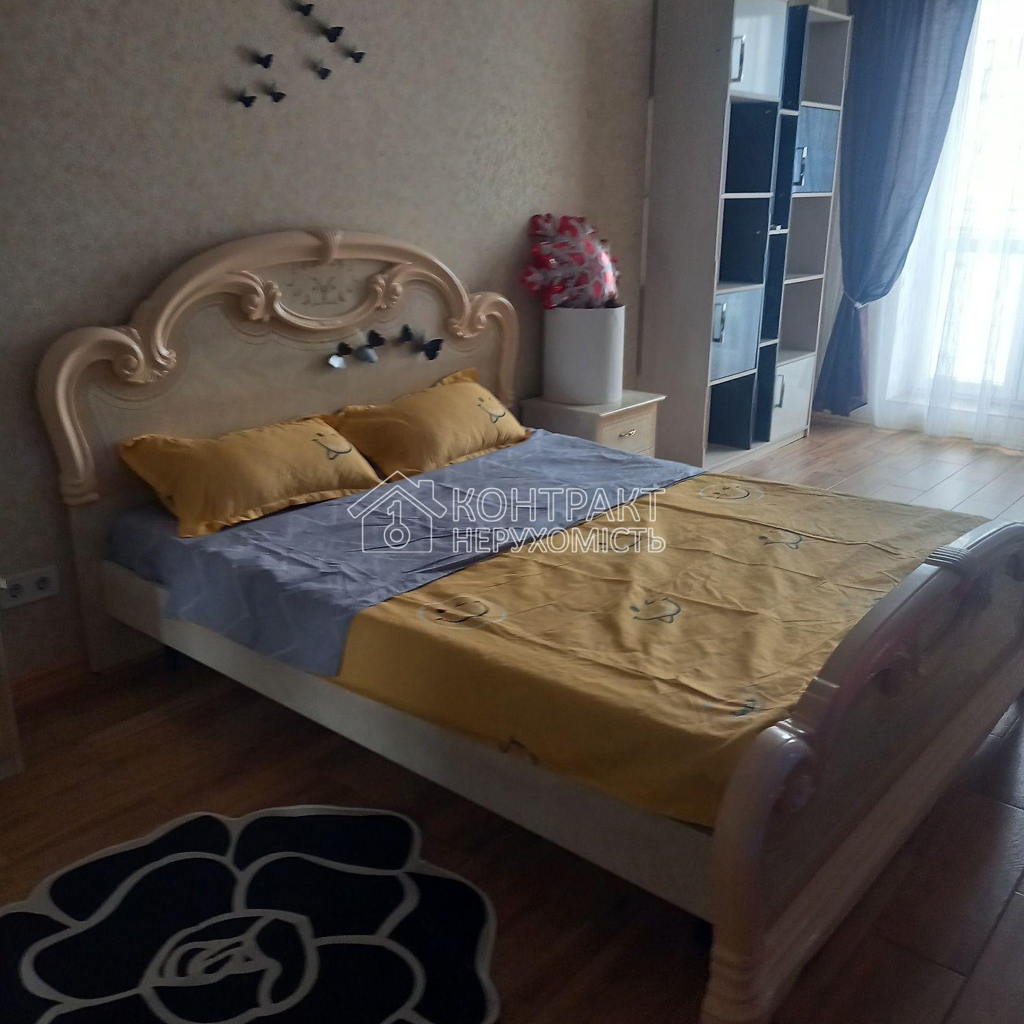 Квартира в новострое метро Зазисників