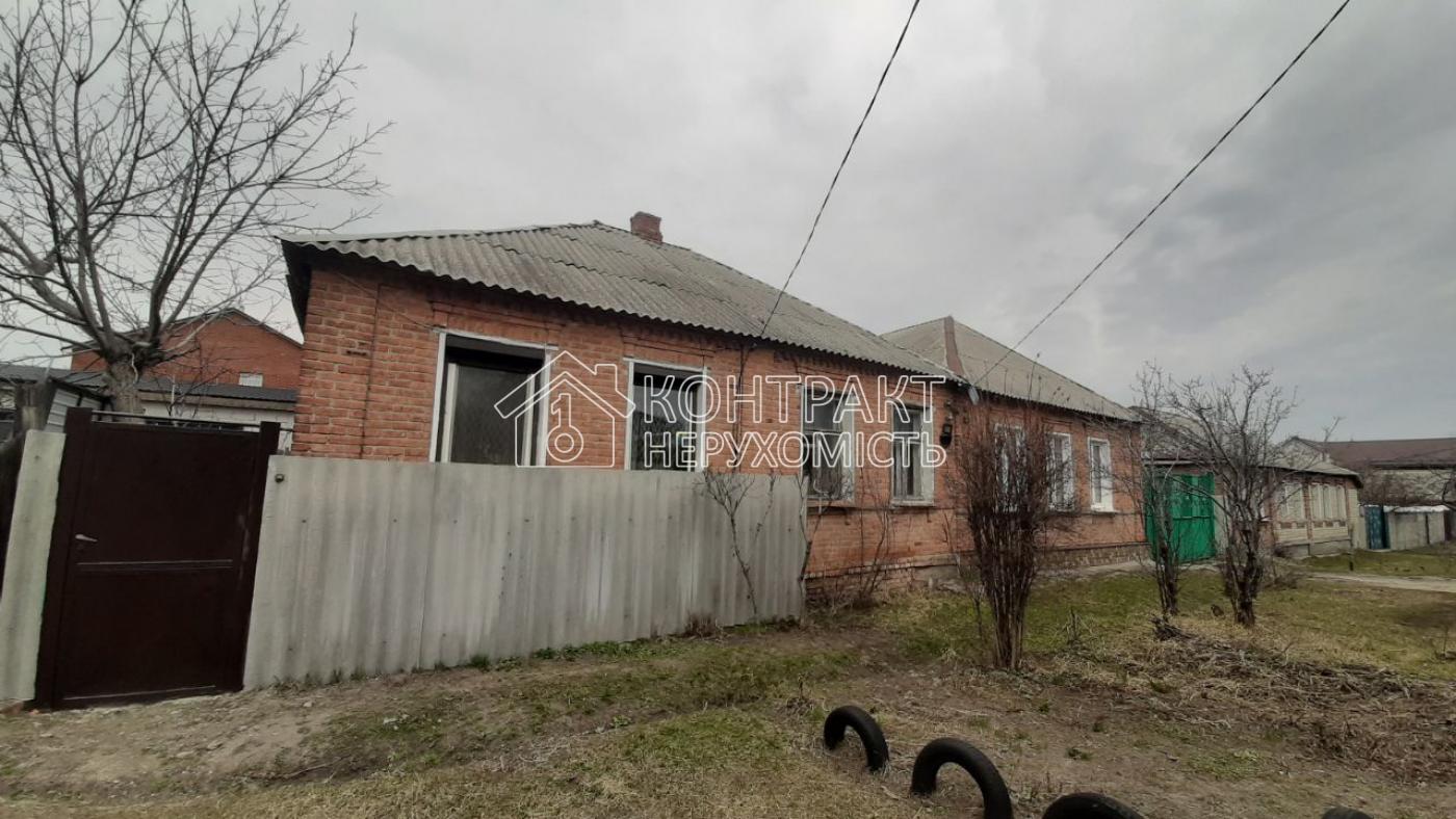 Продаж частини будинку на вул. Пестеля(тюринка)