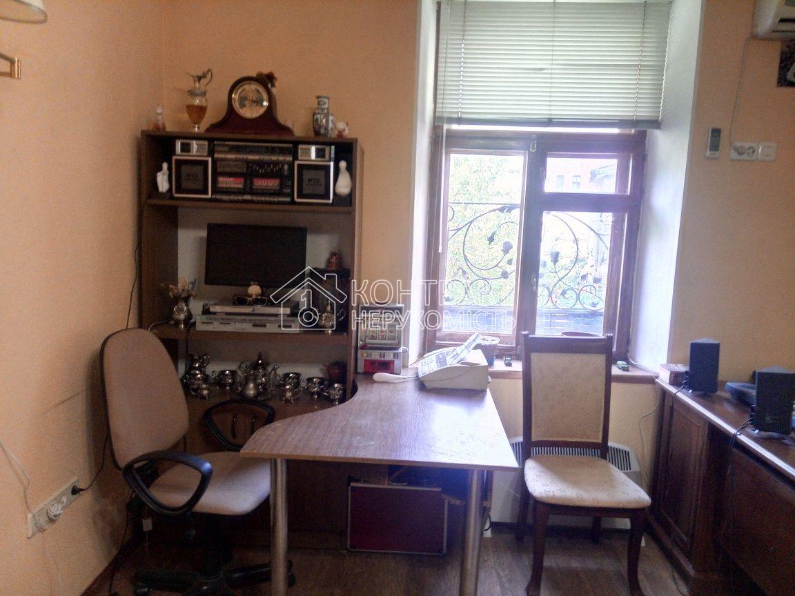 Продам 1 кім. квартири, Центр.