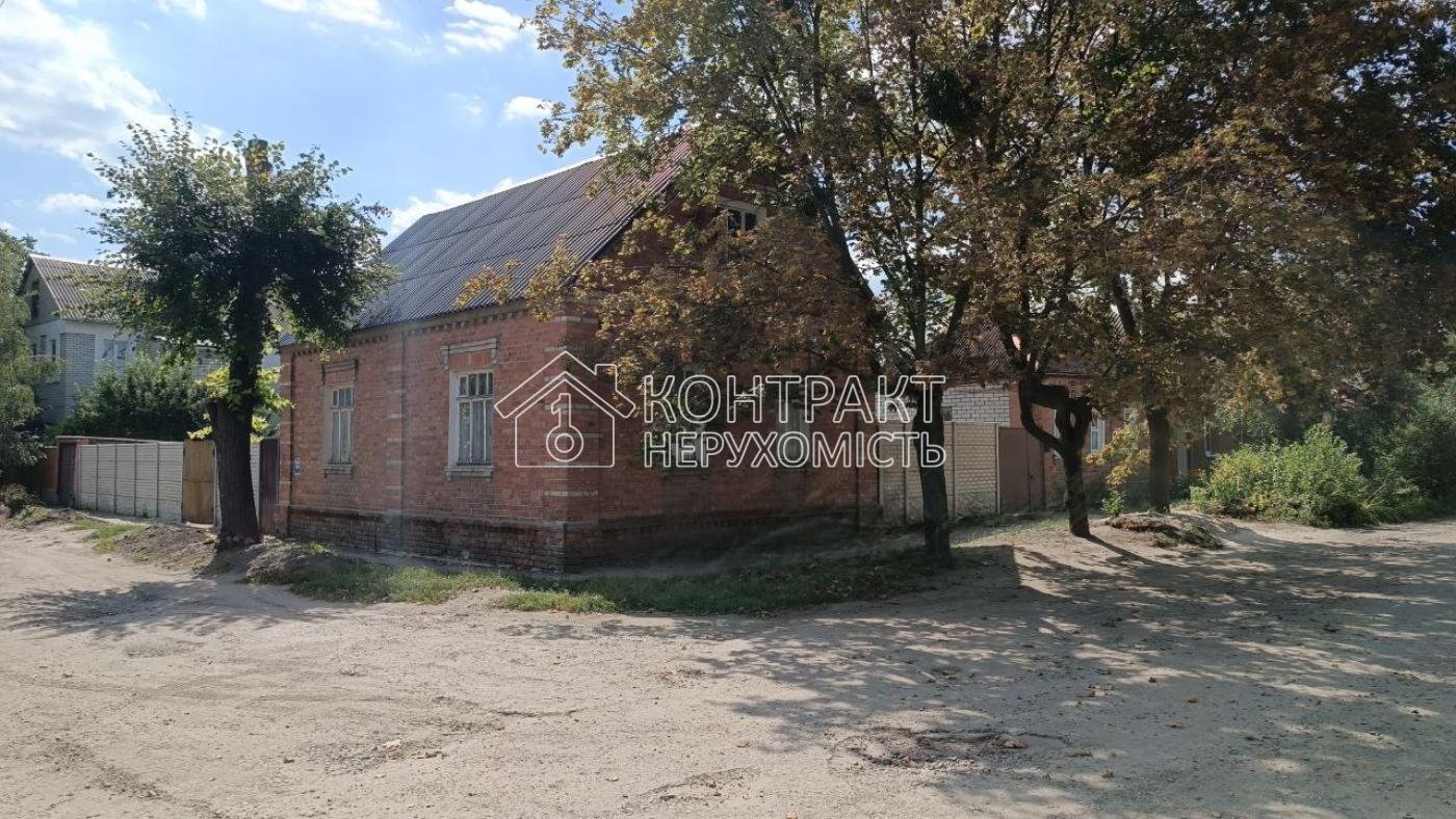 Продам будинок біля метро Спортивна єВідновлення