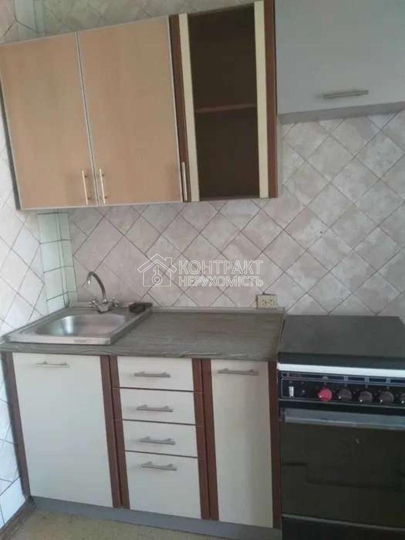 Продам 3-кімнатну квартиру біля м. Індустріальна