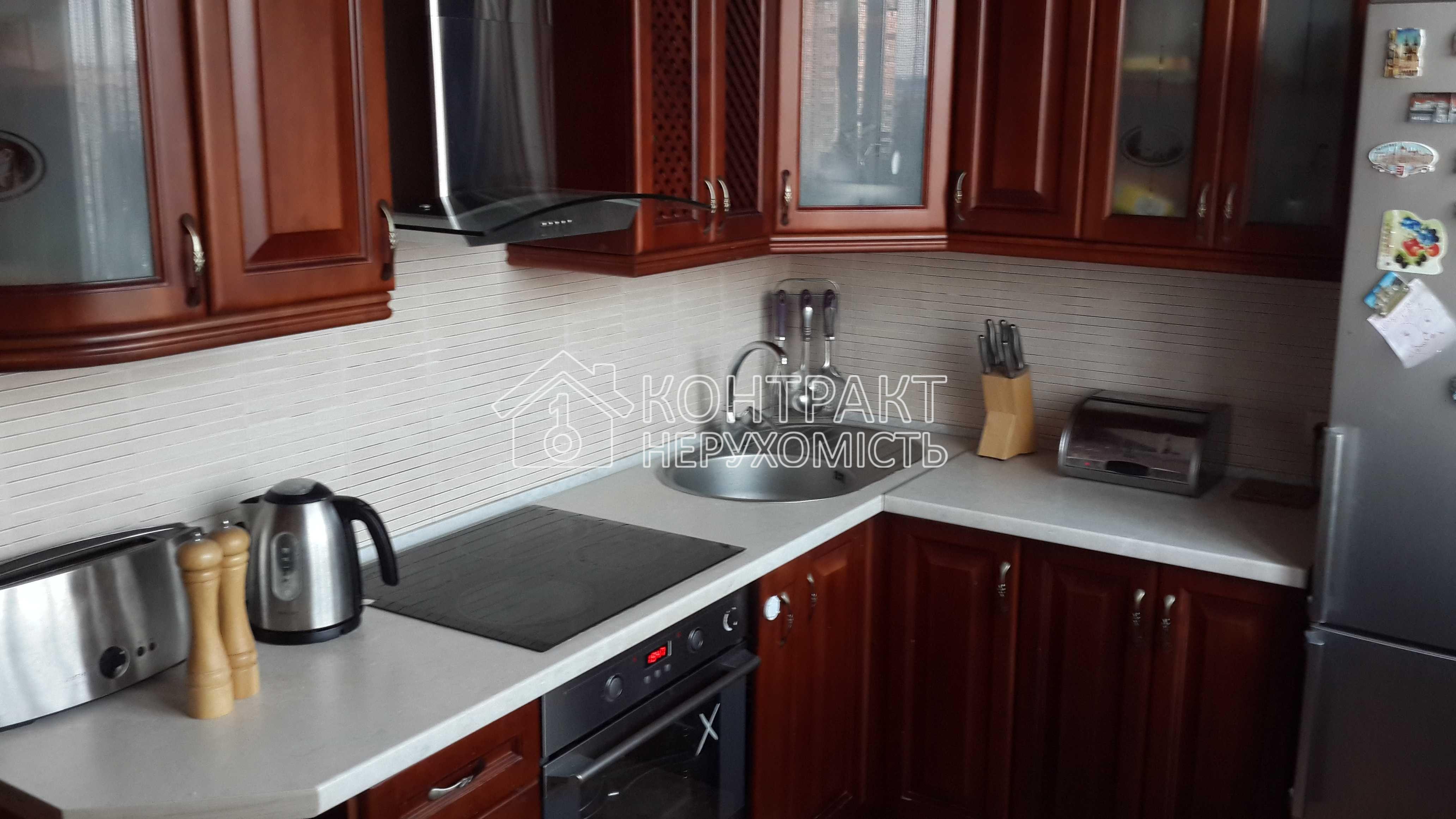 Продається 3-кімнатна квартира в комфортному районі!