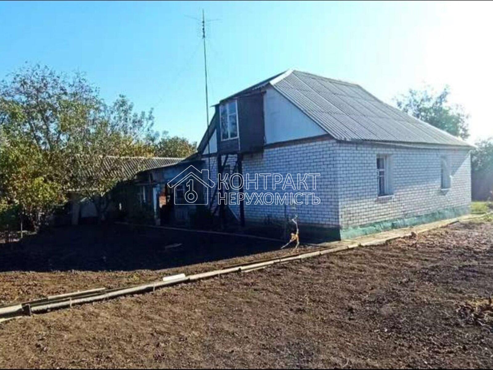 Продаж будинку у Люботині