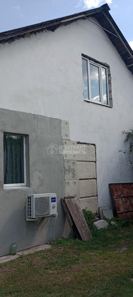 Продаж будинку з ділянкою Основа
