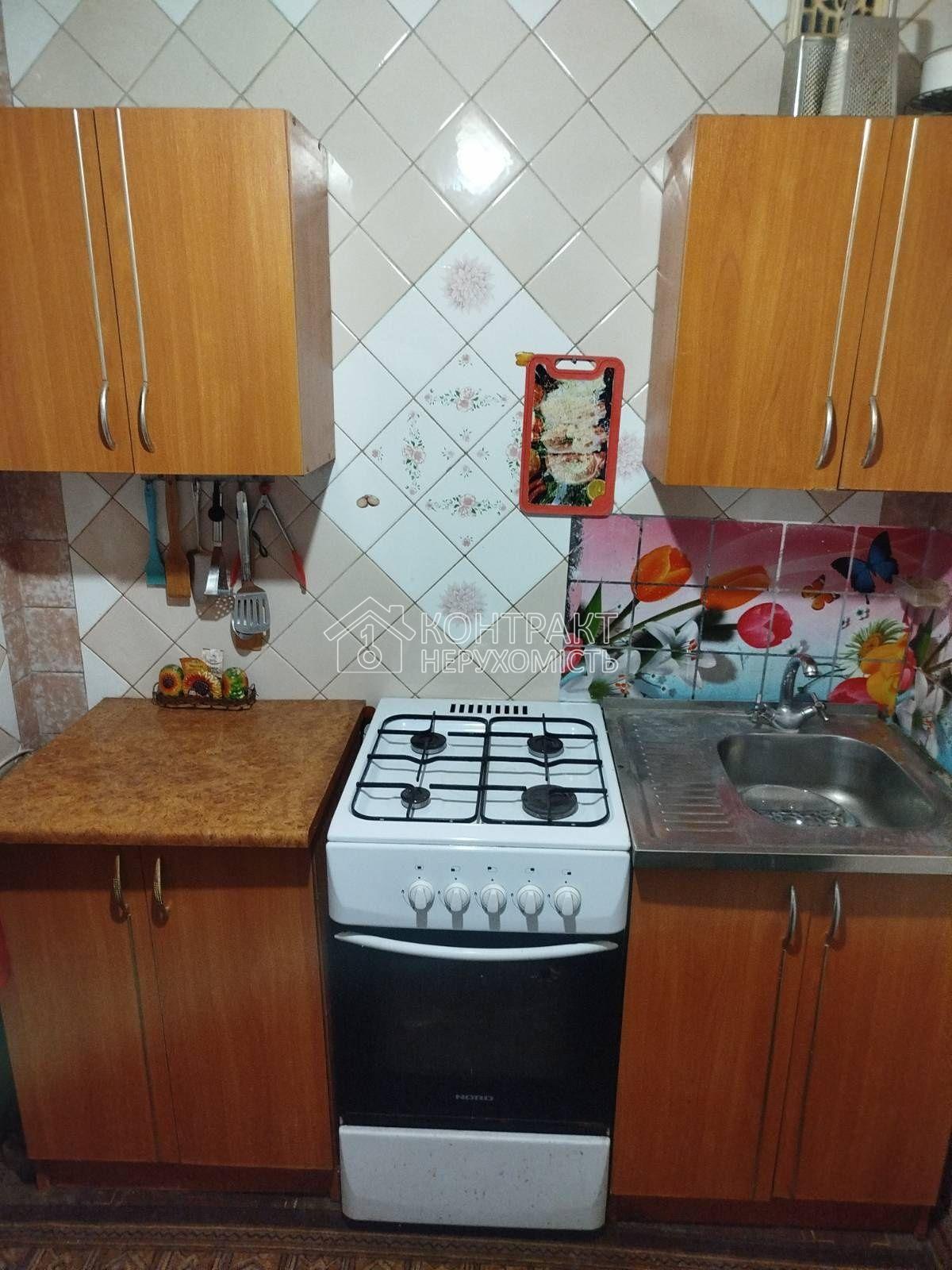 Здається 2-х кімнатна на Одеській
