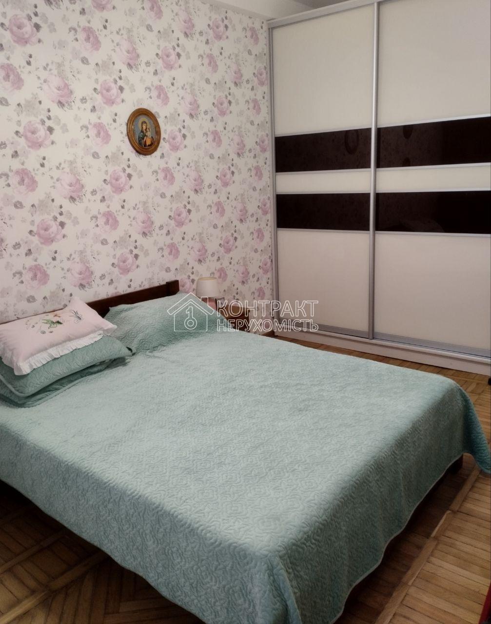 Продаж 2 кім. квартири, вул.Культури