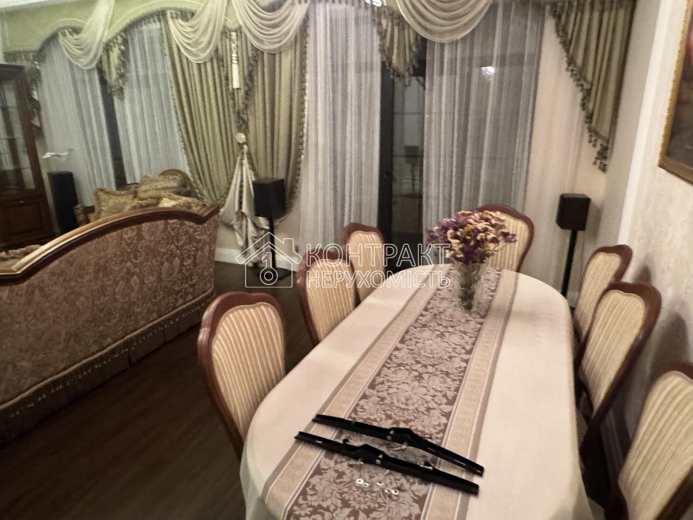 Розкішна квартира 5 кімнат метро Захисників Закритий комплекс