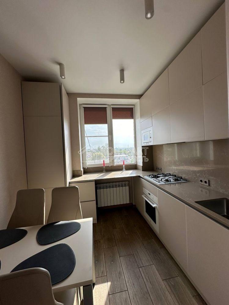 2 -к кваритира с новым ремонтом 5 мин от метро Майдан Конституции