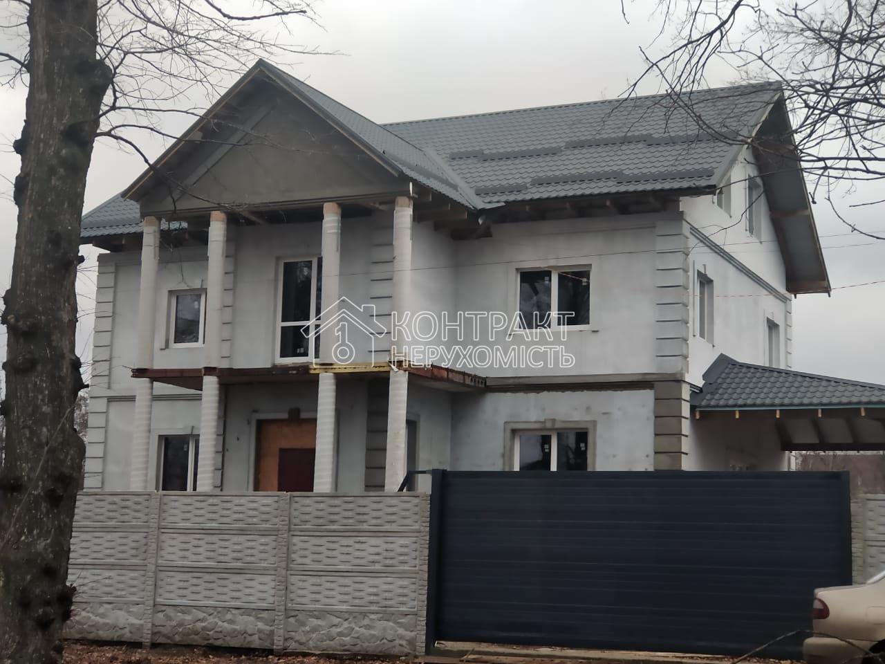 Продам будинок в селищі Мала Данилівка
