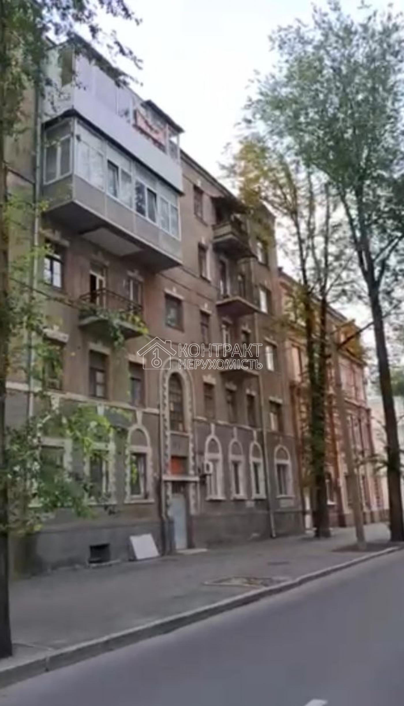 Продаж 4 кім. квартири, Центр