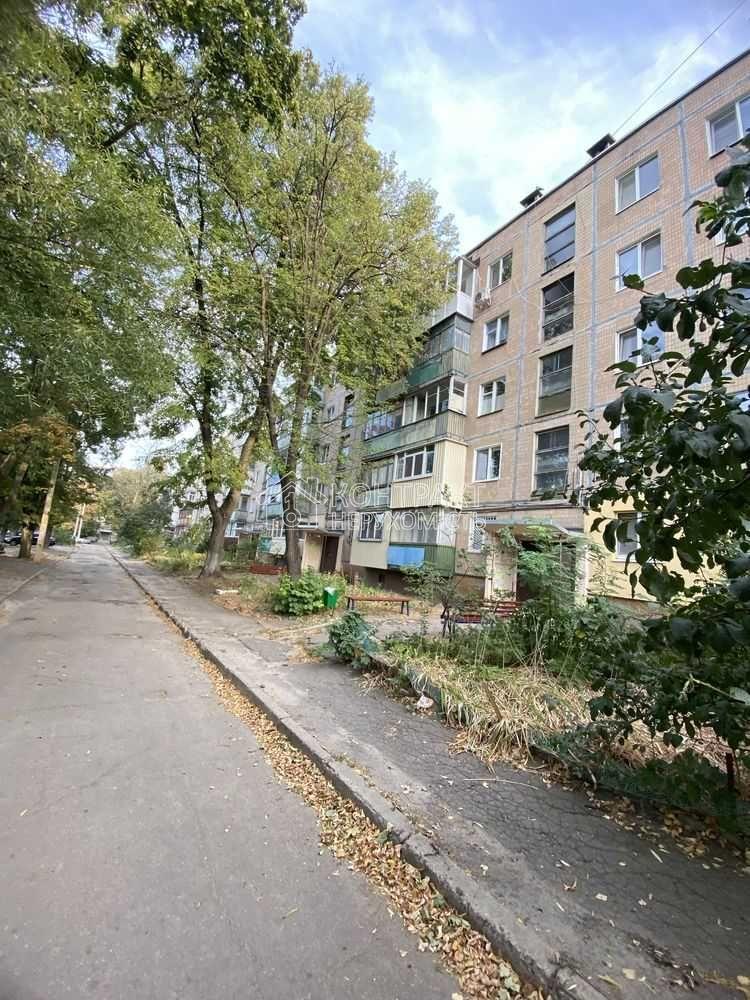Продам 2-кімнатну квартиру