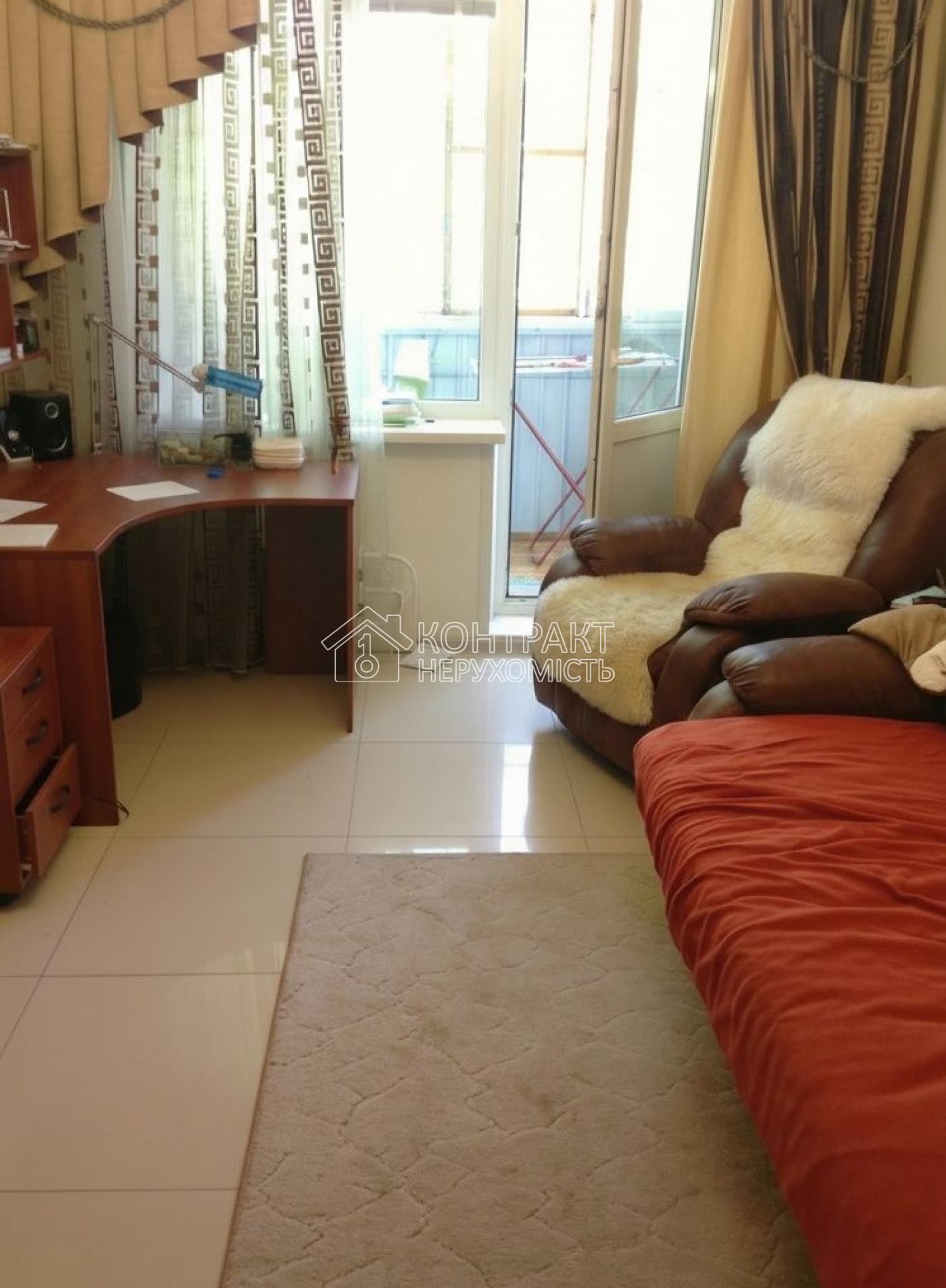 Продаж 3-к Валентинівська, метро Студентська