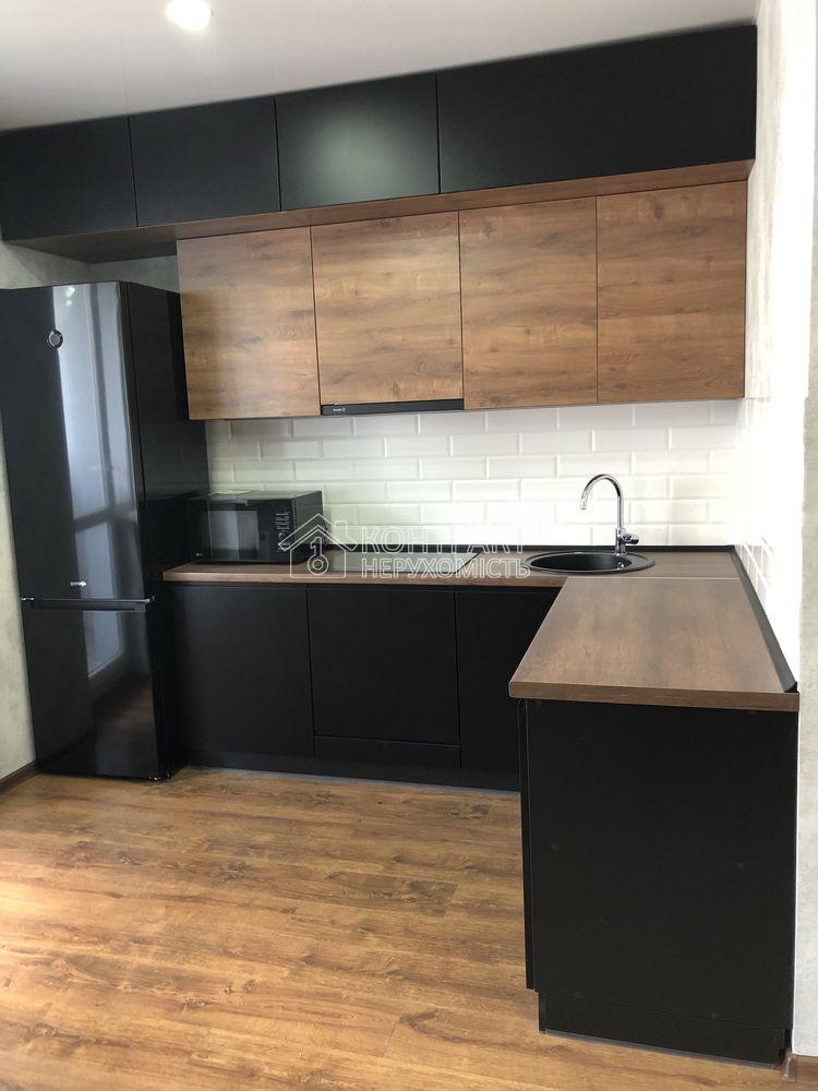 Здається 1 к на Драгоманова,ЖК Салтовский