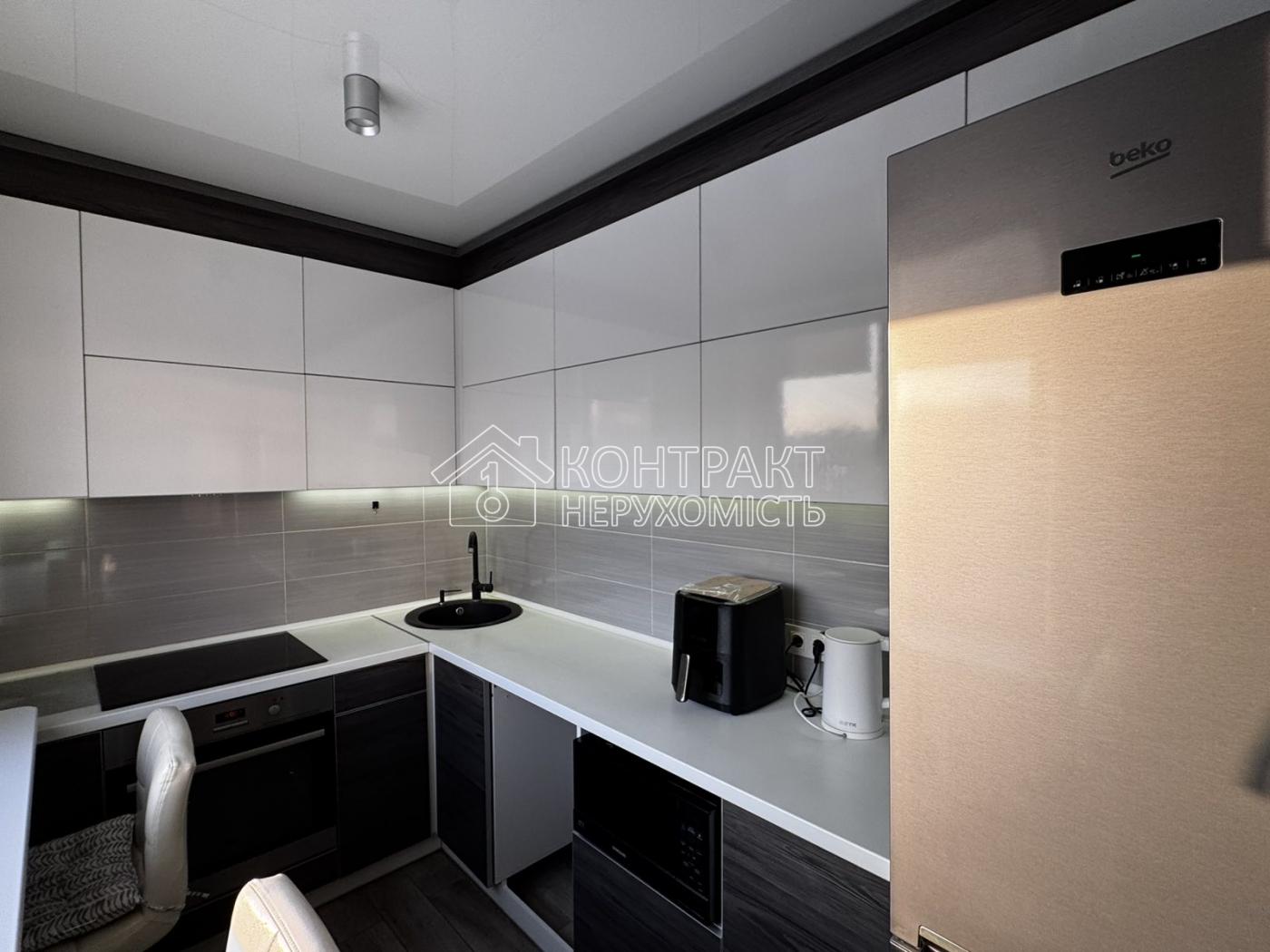 Продаж 3-кім кв 5 хв до метро Олексіївка