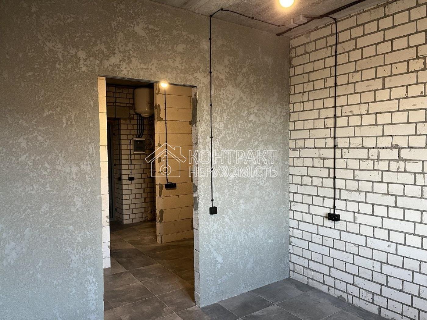 Продається 1кв. Воробйові гори на Полях.