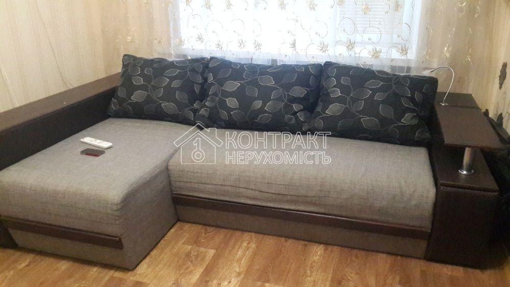 Продам квартиру-студію вул Велика Панасівська 108