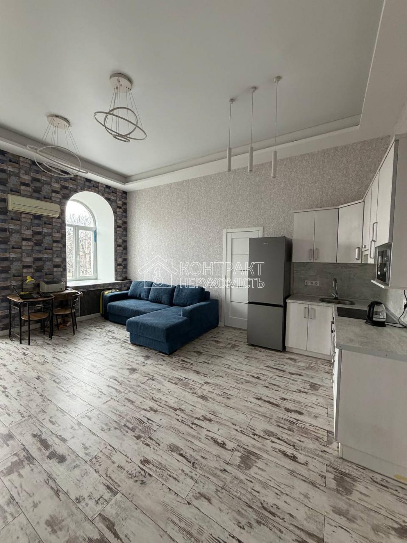 Продаж / Квартира / Харків/Центр