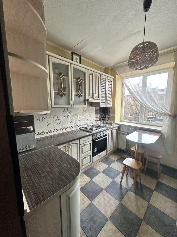 Самий центр Харкова! 3к квартира на Чичибабіна! Бонусом тих поверх!