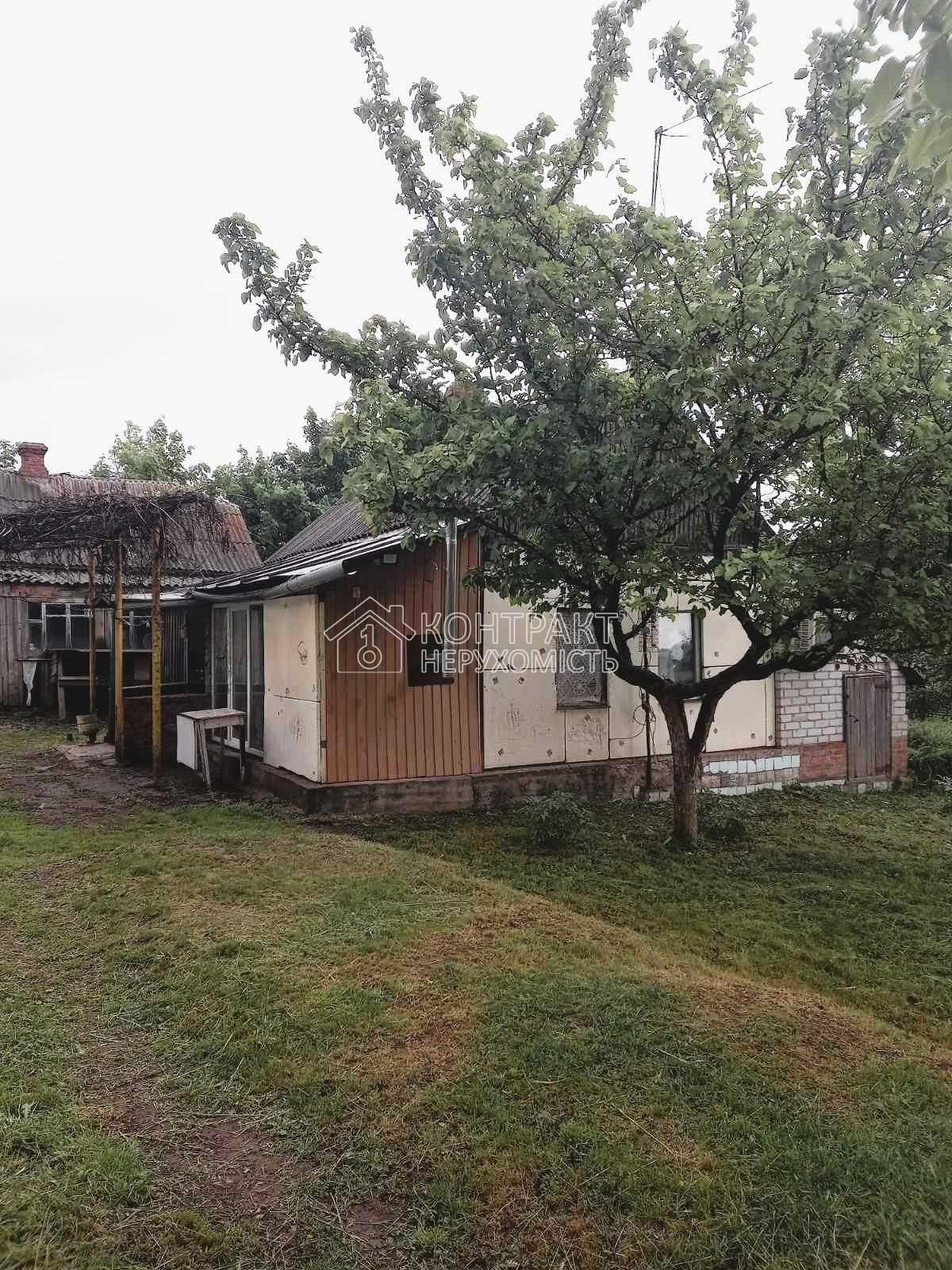 Продам будиночок у Люботині
