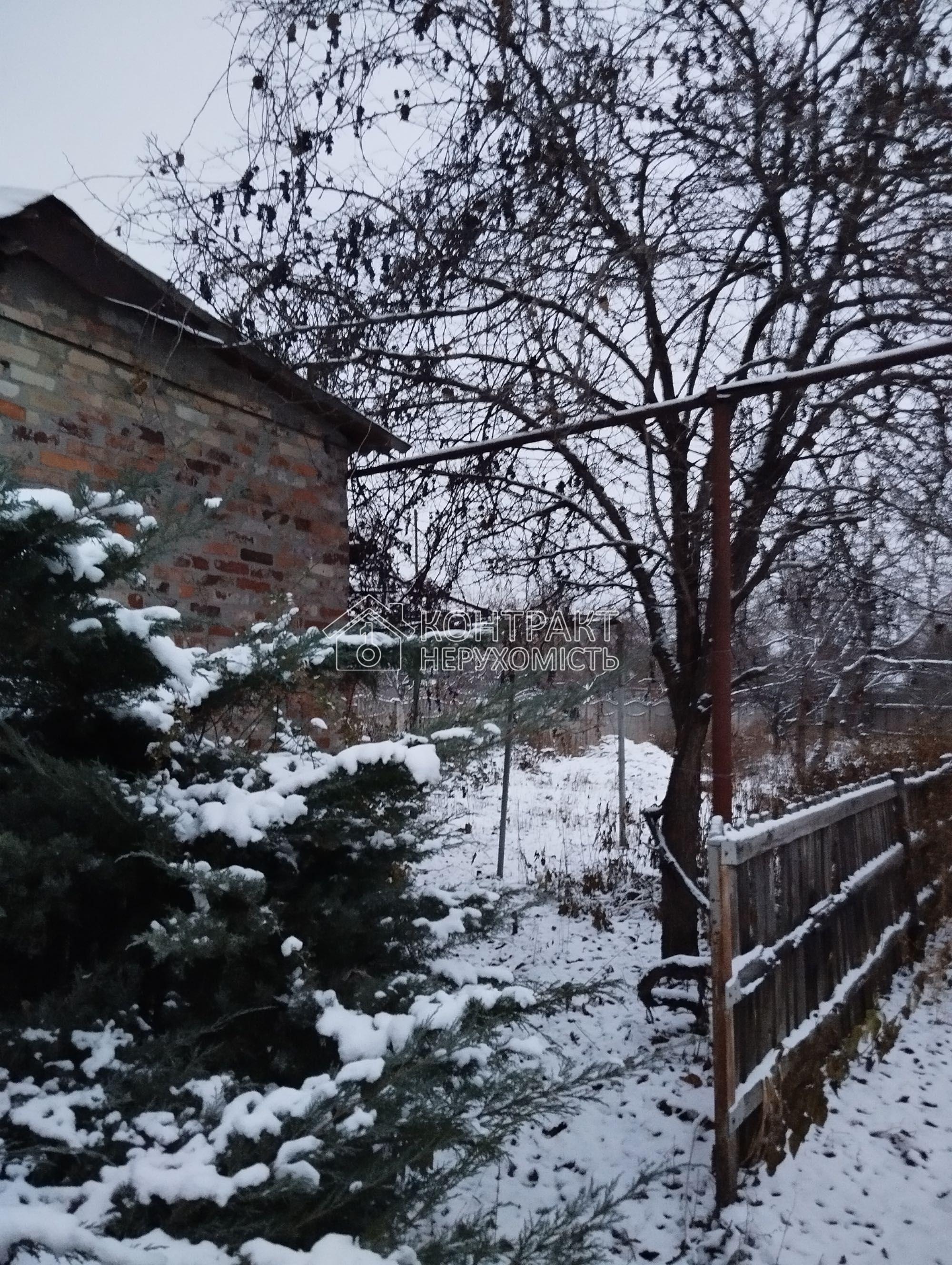 Продаж будинку 1/2 біля ст. метро Спортивна