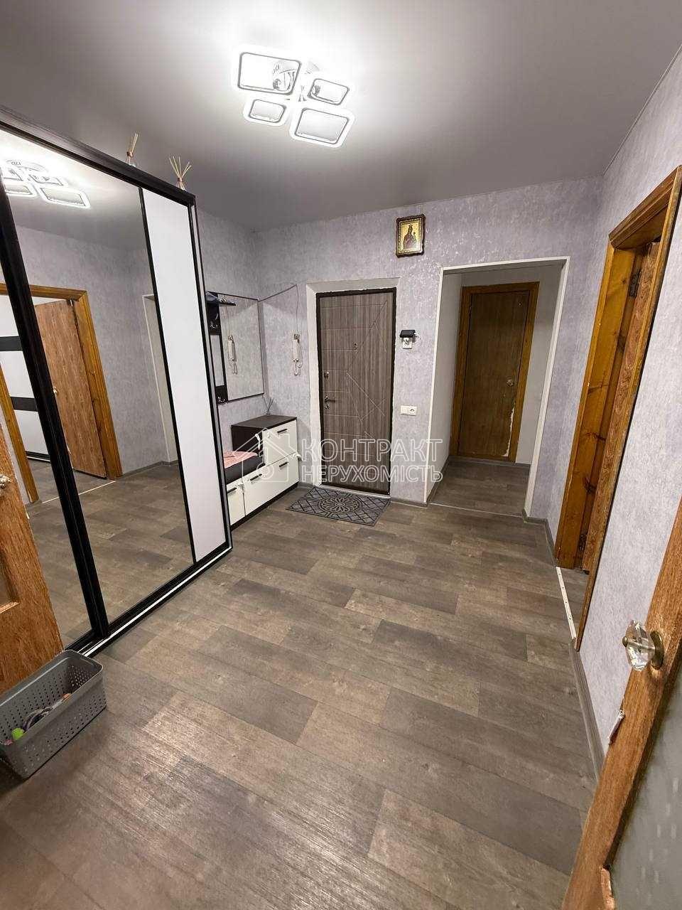 Здається 3-кімнатна квартира біля метро Перемога, Шевченківський район