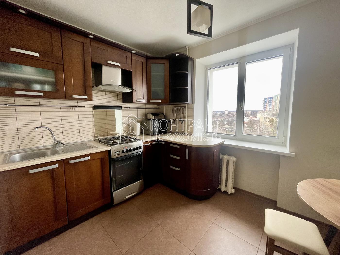 Продам 2 к квартиру метро 23 Серпня Сертифікат