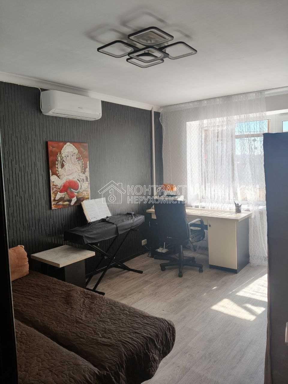 Продам 2 к квартиру метро Ботанічний сад Сертифікат