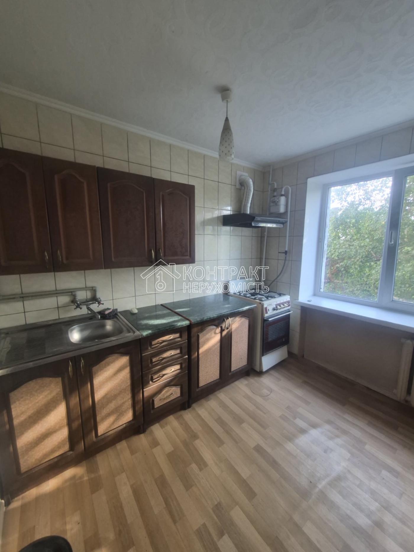Продаж 3 к.кв. м.Берестин