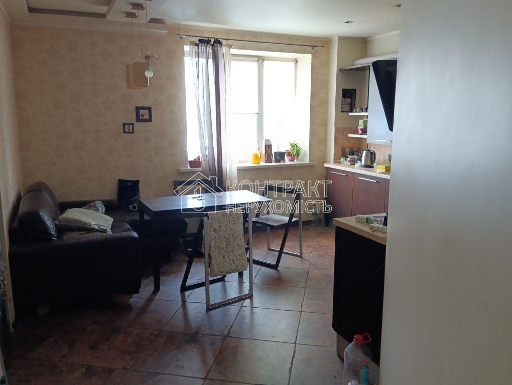 Оренда просторої 3-кімнатної квартири з власним паркомісцем