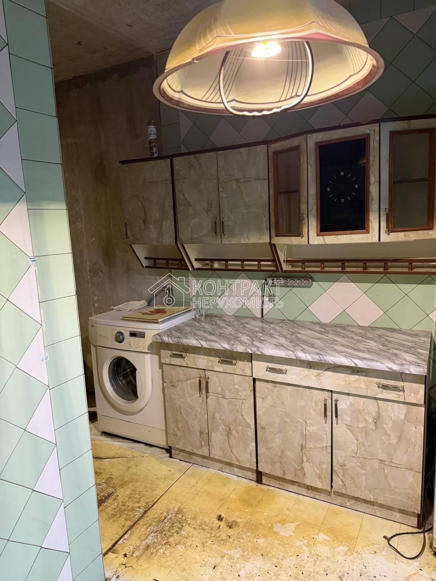 Продаж 3 кім. квартири, Конний ринок,