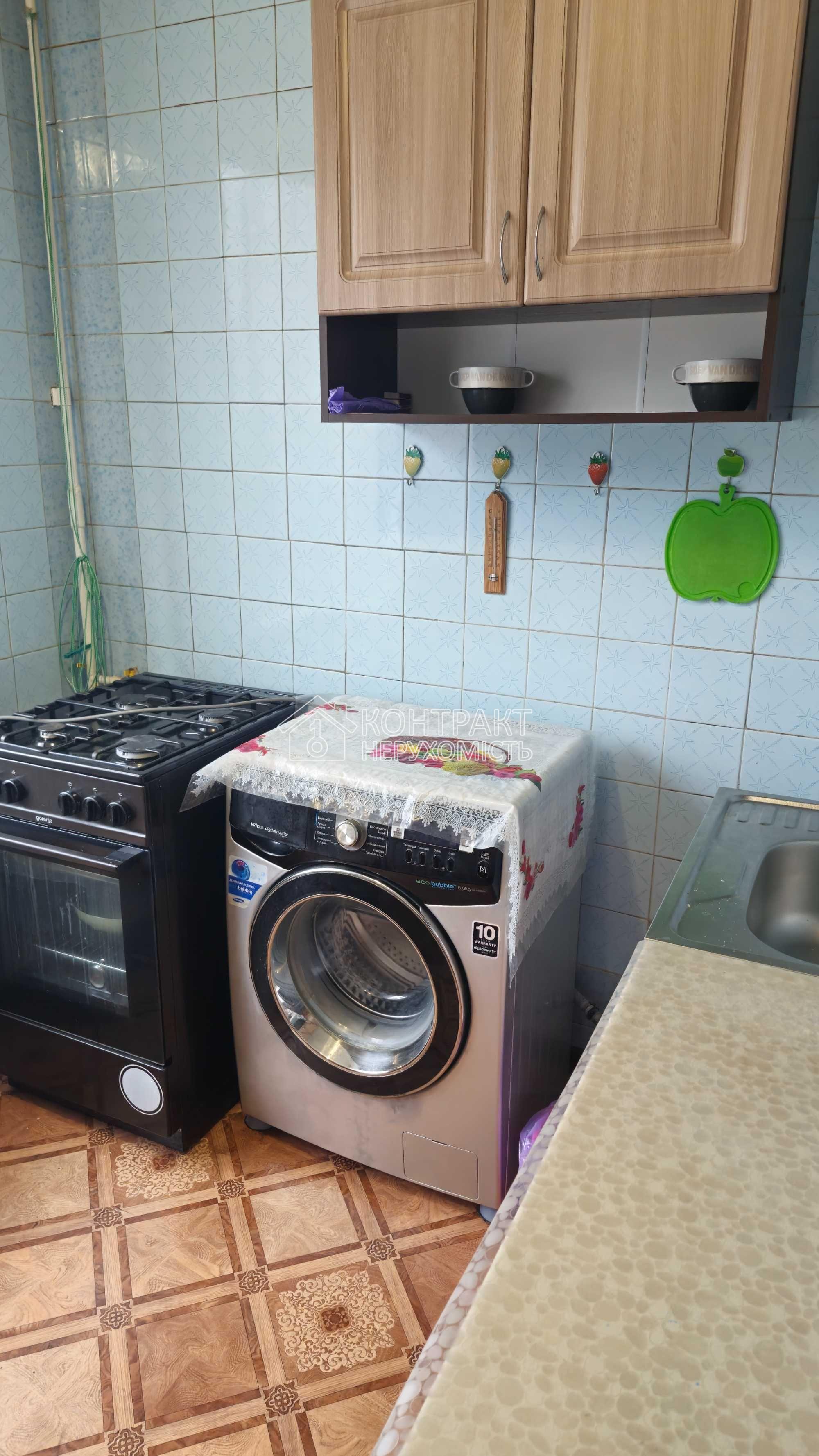 Сдам 1 квартиру метро Героев Труда 524 м.р.