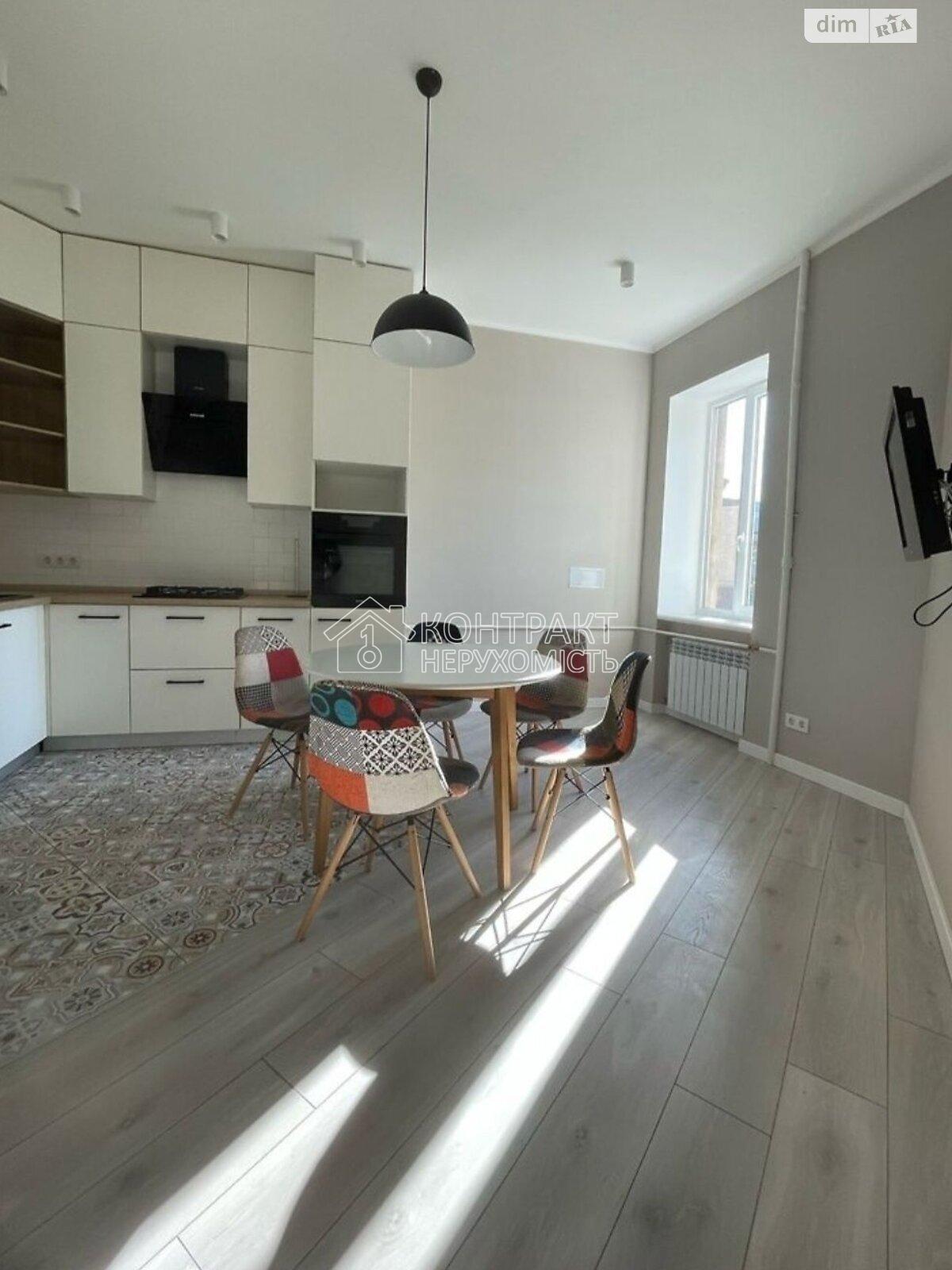 Продажа 3к квартиры 74 м²