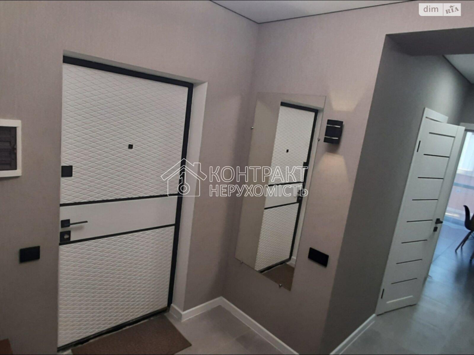 Продаж 1к квартири 46 кв. м на вул. Заливна 12