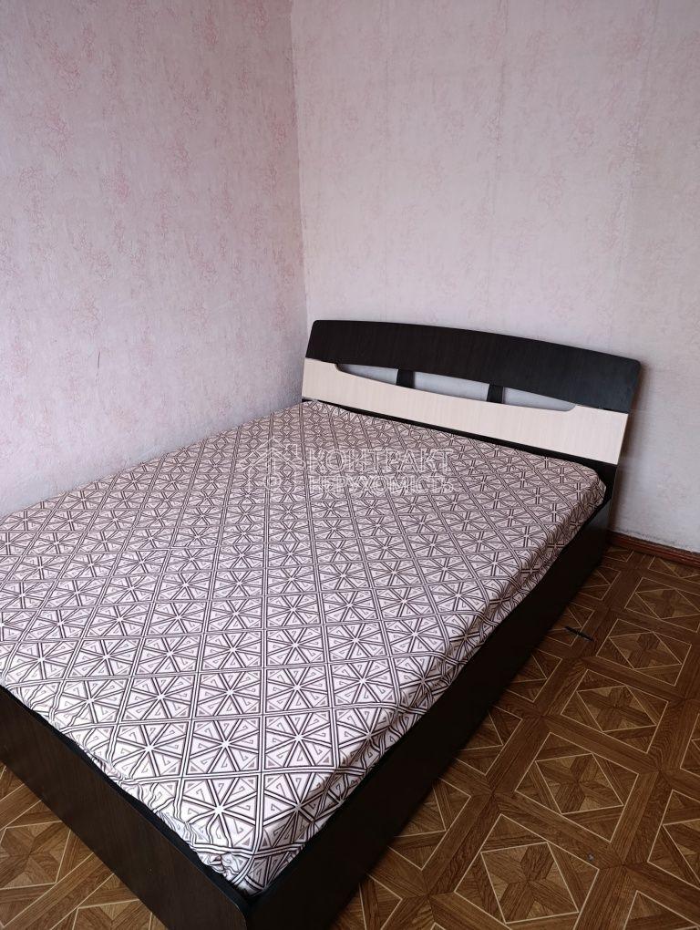 Здам 2 к кв біля м.Спортивна, 8000 + комунальні