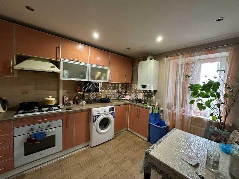 Продам капітальний житловий будинок, 10 хвилин від метро Індустріальна