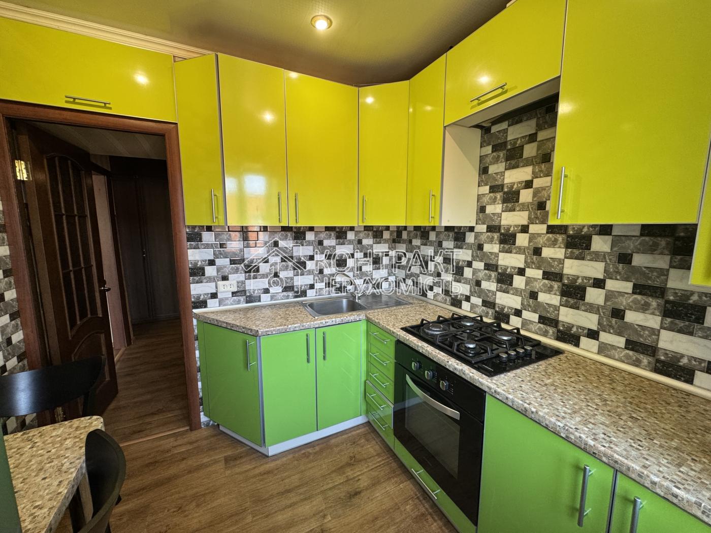 Продам 2-кімнатну квартиру метро Турбоатом Палац Спорту Ландау