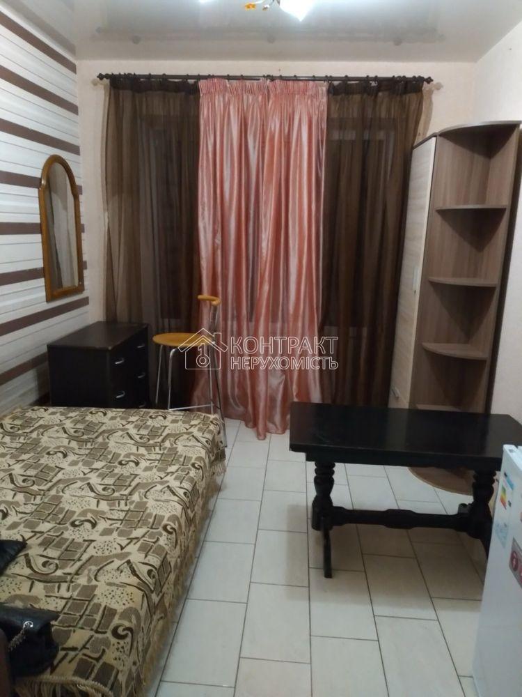 Здається гостинка на м. Академіка Павлова