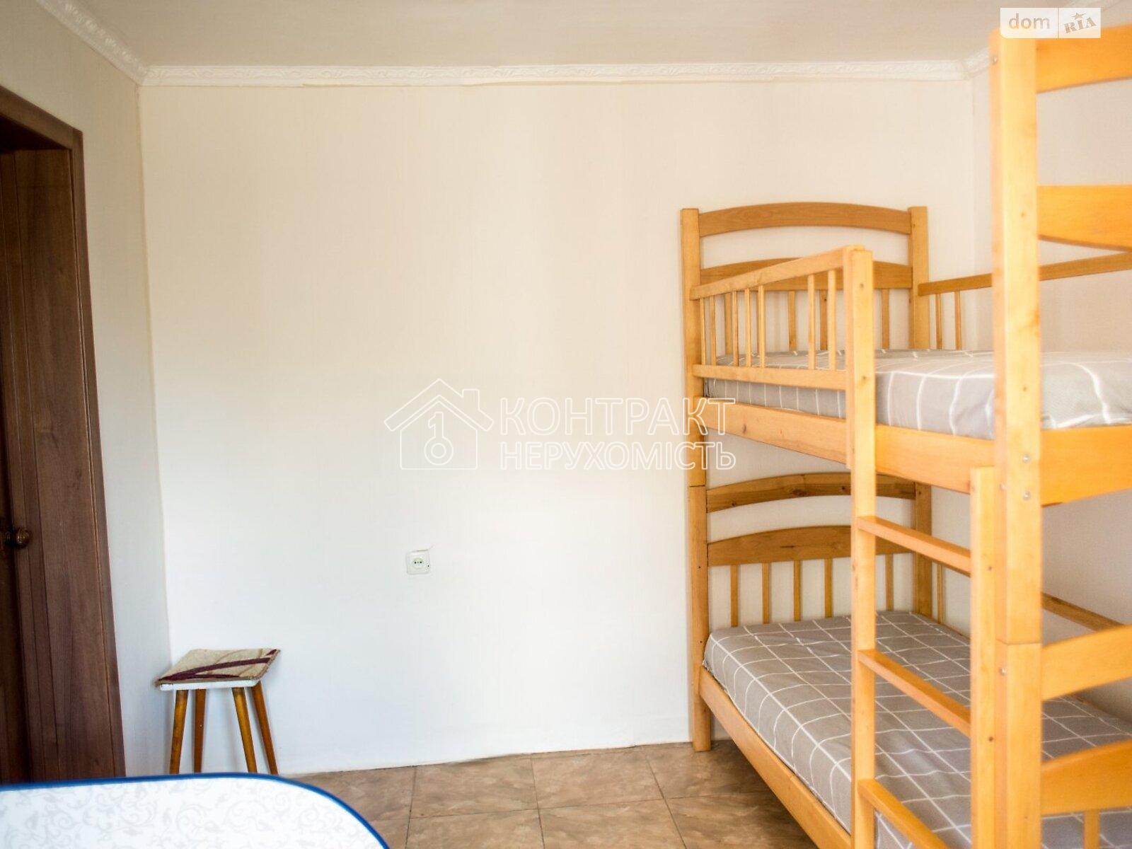 Продажа 2 этажного дома с отоплением и участком на 3 сотки, 120 кв. м, 5 комнат
