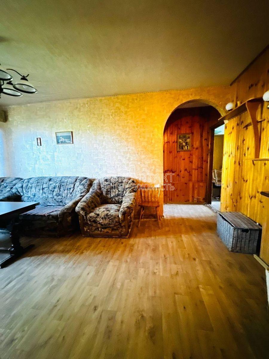 Продам 3 комн Нескорених (Героїв Праці), 12г