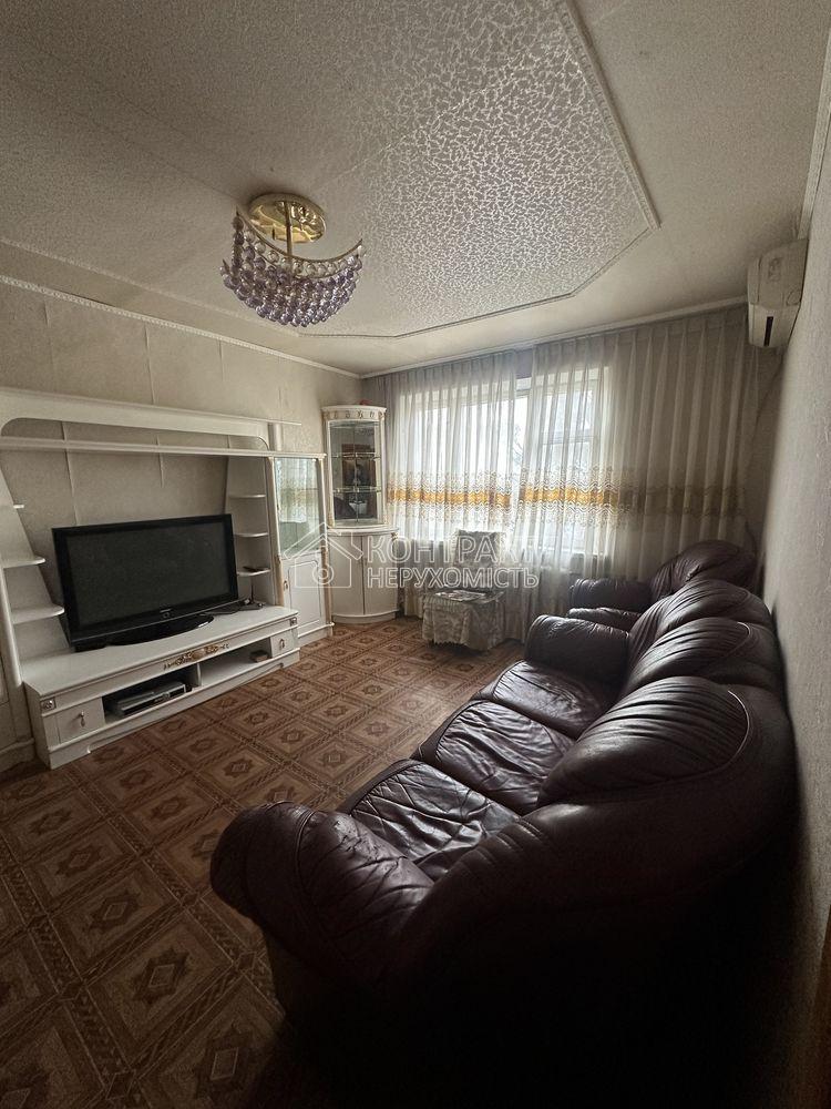 Продам 2-х кімнатну в 602 мікрорайоні