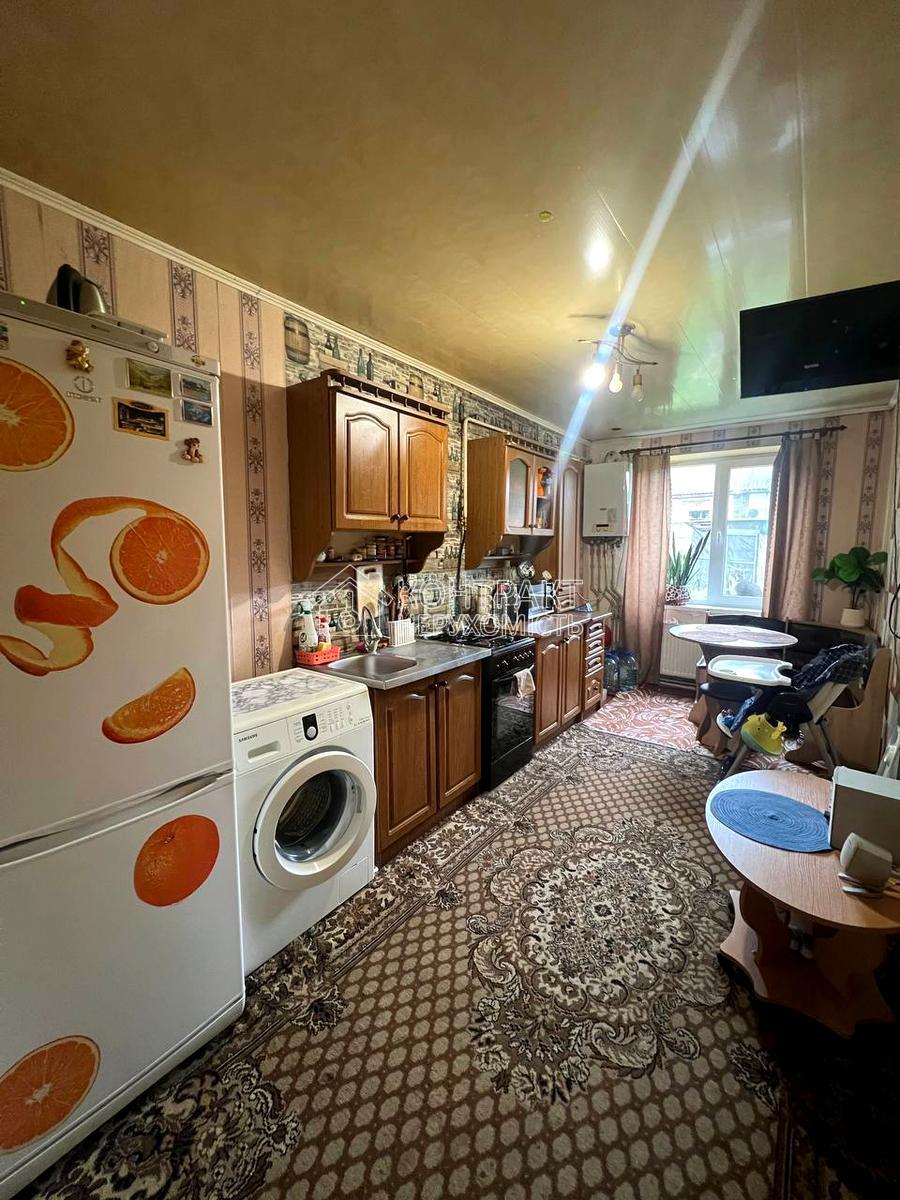 Продаж / Будинок / пер. Ризький, Основа