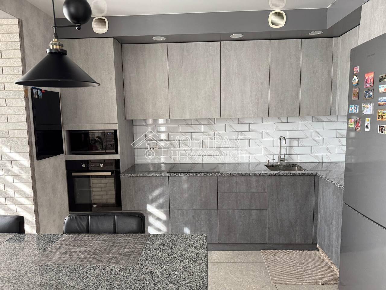 Продаж 2 кім. квартири, ЖК Ньютона