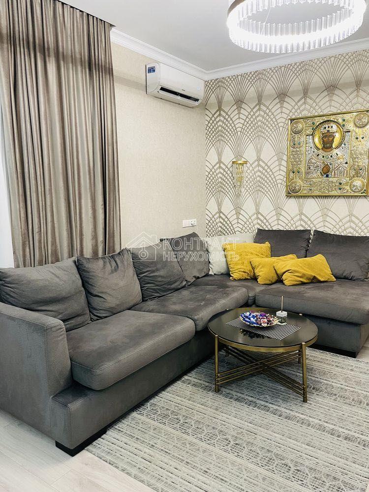 Продам 3 к.кв. велику центр Нікольський/ Конституції /Центр