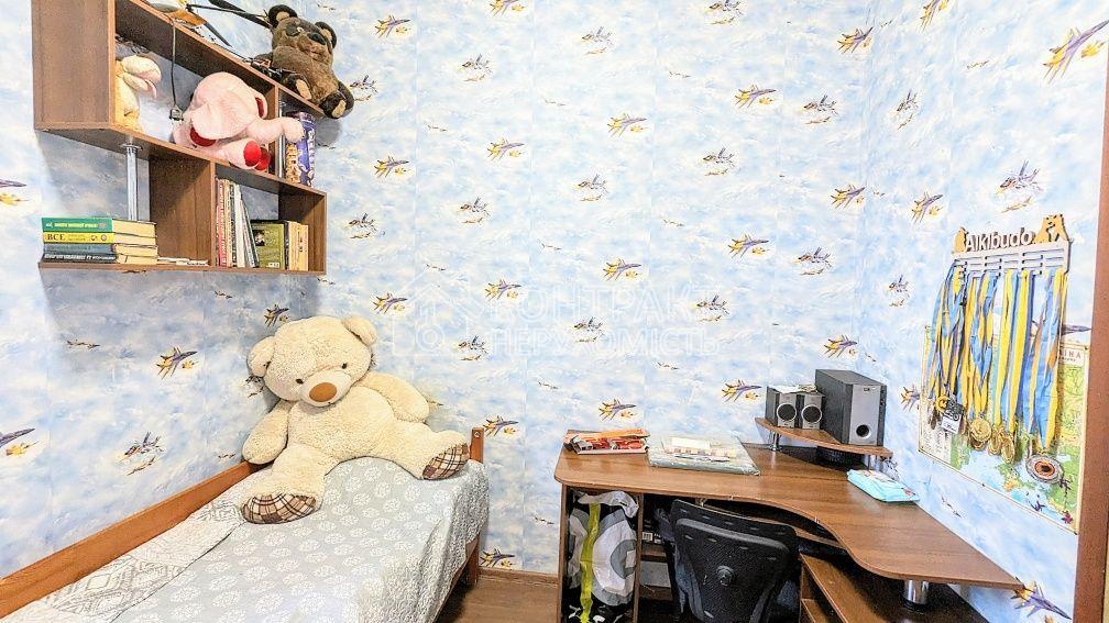 Продам кв-ру с автономным отоплением, 2кв Героев Небесной Сотни.